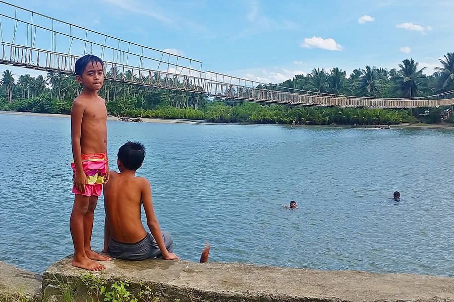 Hanging Bridge, Baler