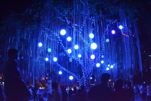 Enchanting Lights and Sound Show, Ayala 