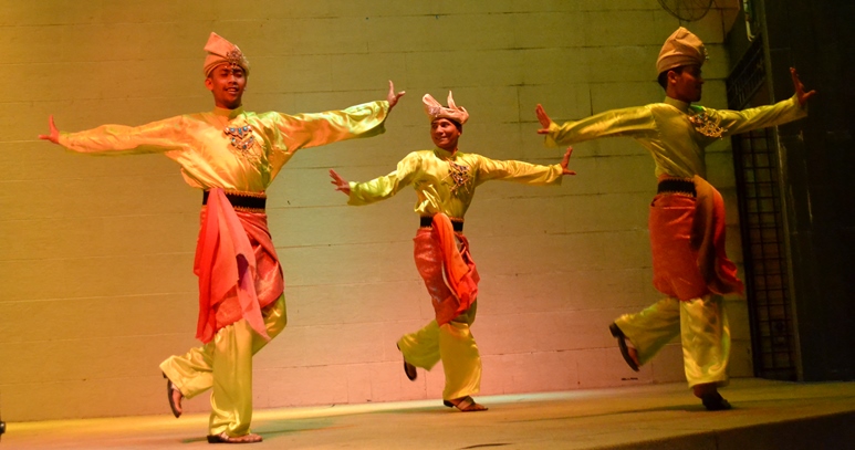 kuala lumpur dancers